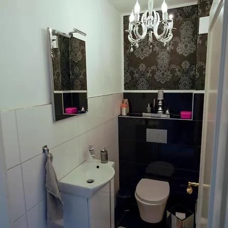 Reihenhaus Zum Ausruhen ボン